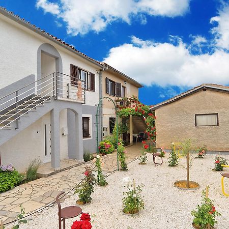 Apartments Dino 1700 Fažana エクステリア 写真