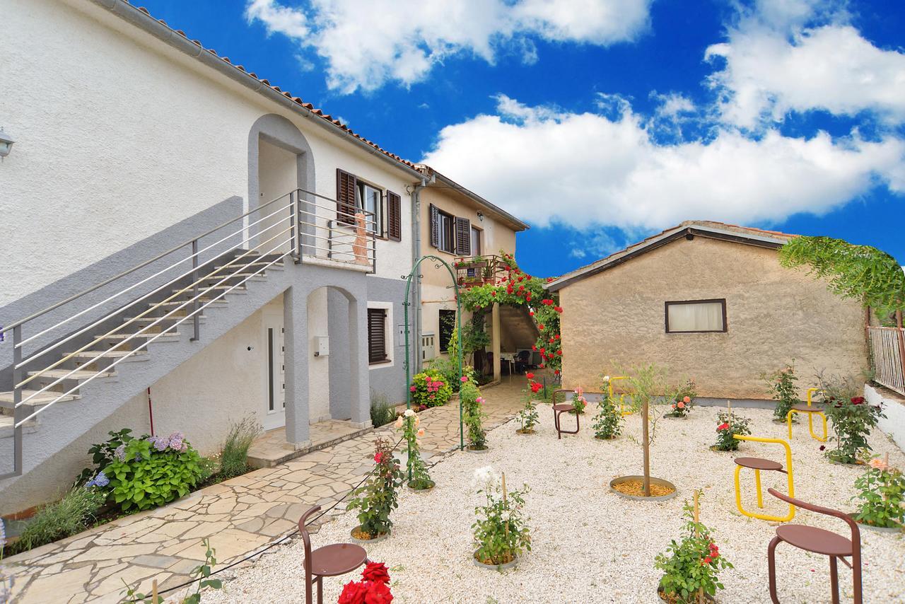 Apartments Dino 1700 Fažana エクステリア 写真